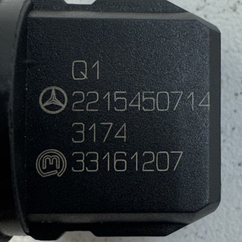 A2215450714 / 221 545 07 14 / 2215450714 Mercedes-Benz Push To Start Button Keyless Go Engine Start Stop 2215450714 OEM