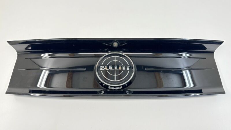 KR3B 634504 AC / KR3B634504AC 19-20 FORD MUSTANG BULLITT TRUNK DECKLID FINISH TRIM APPLIQUE GARNISH PANEL OEM