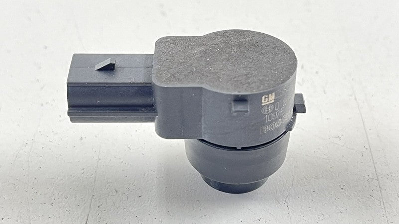 25855501 10-15 CAMARO SS BUMPER PDC PARKING DISTANCE WARNING SENSOR 25855501 OEM