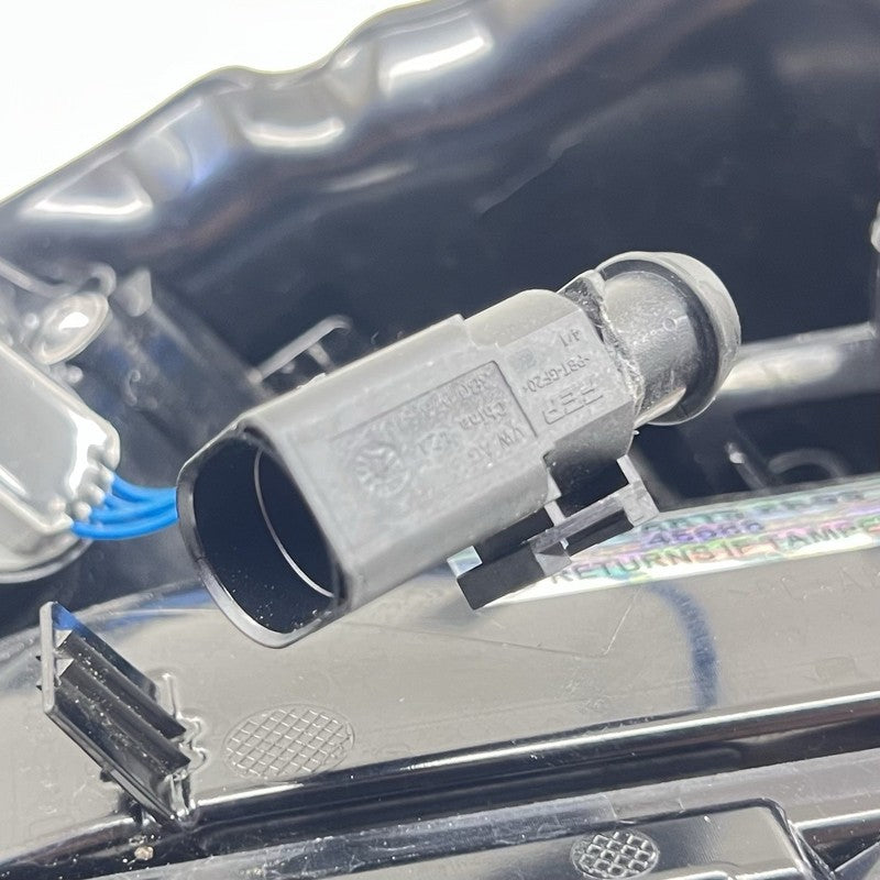 5H0 945 096 D / 5H0945096D 22-24 VOLKSWAGEN GOLF R MK8 RIGHT REAR OUTER TAILLIGHT TAIL LIGHT LAMP OEM