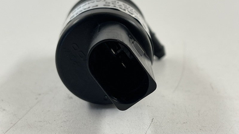 3020175 10-16 PORSCHE PANAMERA WINDSHIELD WASHER BOTTLE WATER PUMP MOTOR 3020175 OEM