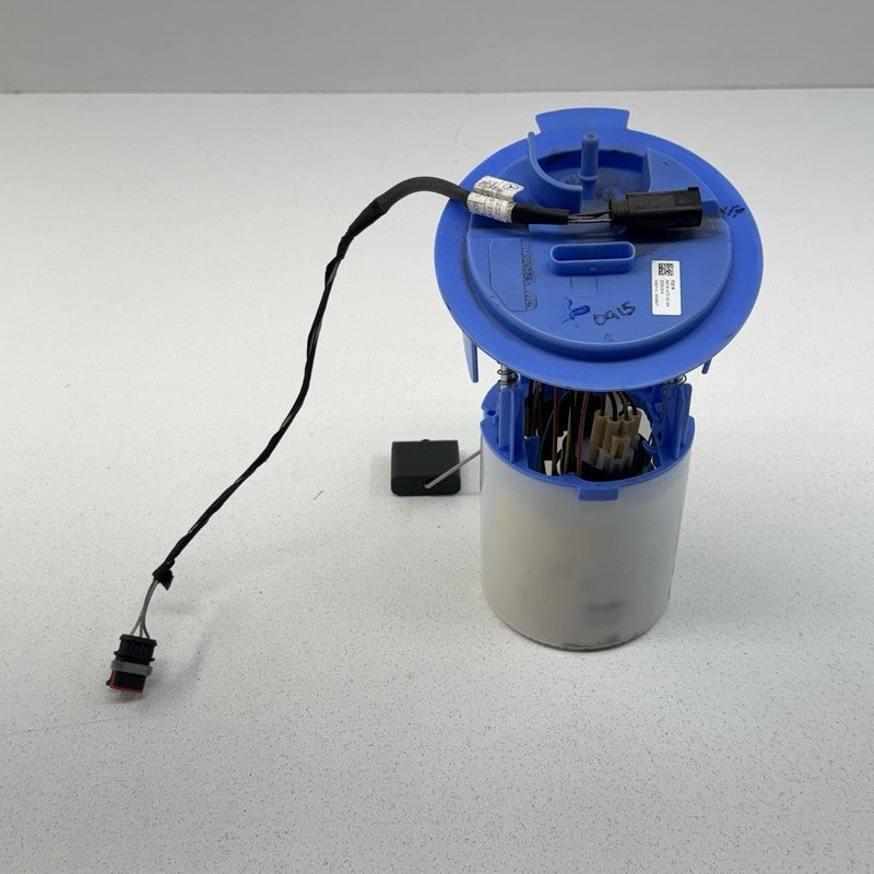 12-18 Mercedes W218 CLS550 Gas Tank Fuel Pump Sending Unit Pair OEM