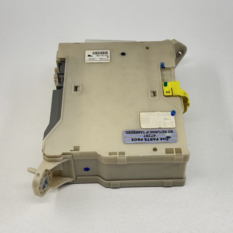 82730-53050 / 82730 53050 / 8273053050 06-13 Lexus IS250 IS350 IS F Left Dash Fuse Relay Junction Box 82730-53050 OEM