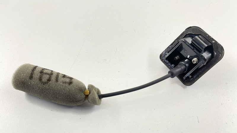 2048206097 / A2048206097 / A 204 820 60 97 6097 08-14 MERCEDES BENZ W204 C CLASS REAR TRUNK BACKUP BACK UP REVERSE CAMER