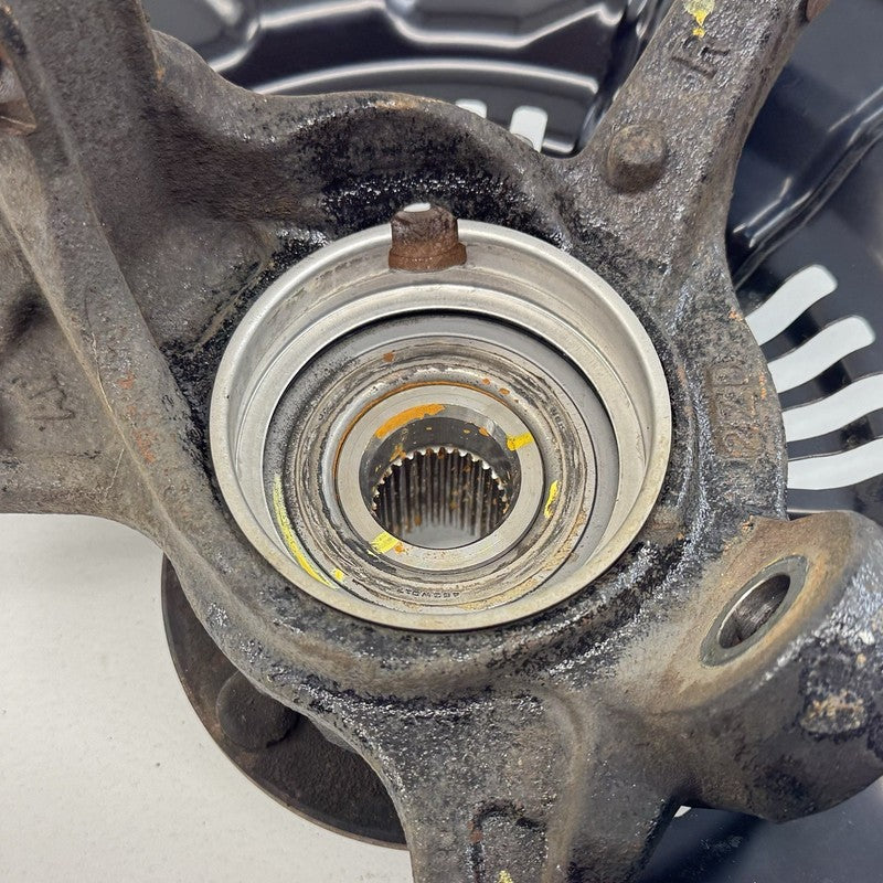 08-13 Toyota Highlander AWD Right Front Spindle Knuckle Hub Bearing 38K Mile OEM