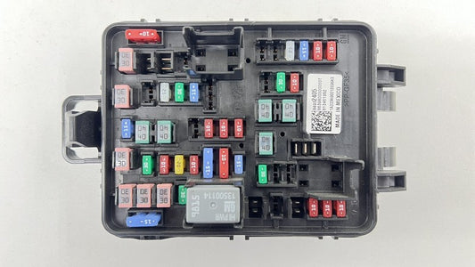 84932405 22-24 CADILLAC CT4 V BLACKWING CABIN FUSE RELAY JUNCTION BOX 84932405 OEM