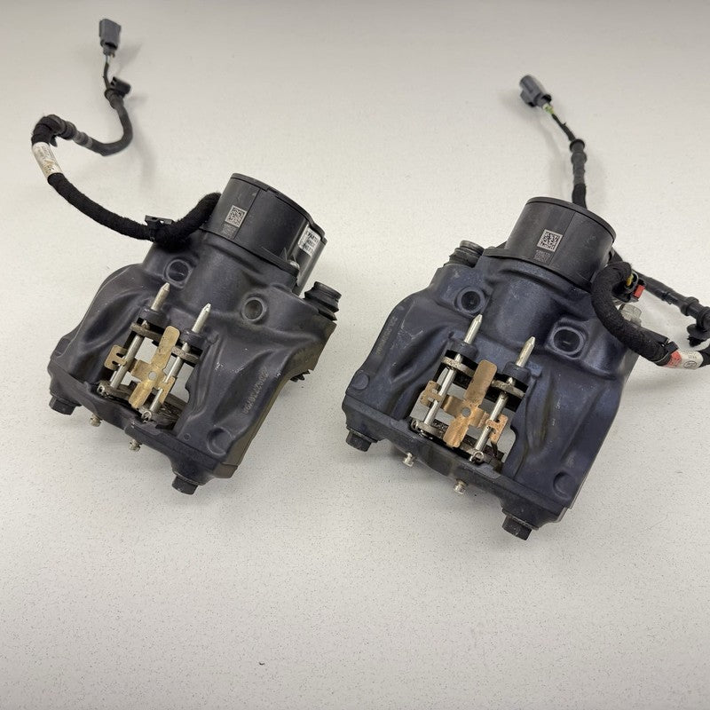 24-26 Ford Mustang GT Rear Parking Park Drift Brake Caliper Pair Left 