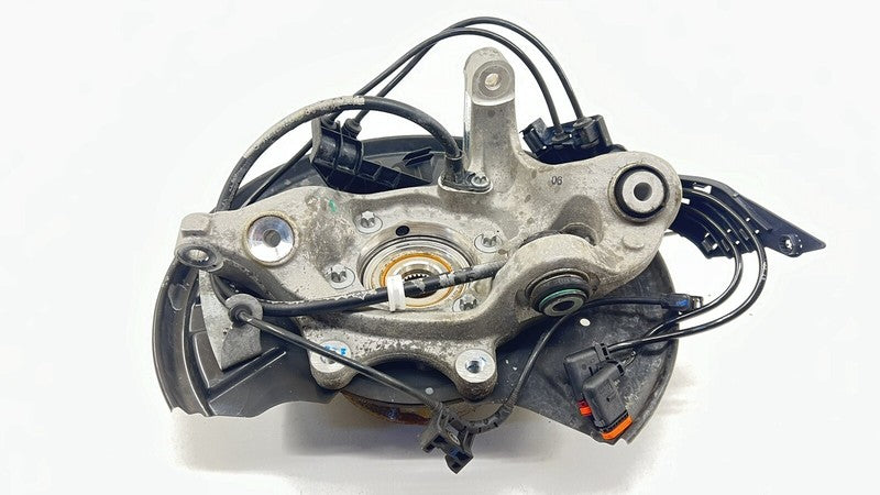 A 212 540 26 05 2605 / A2125402605 / 2125402605 12-18 MERCEDES BENZ CLS550 W218 DRIVER LEFT REAR SPINDLE KNUCKLE HUB BEA
