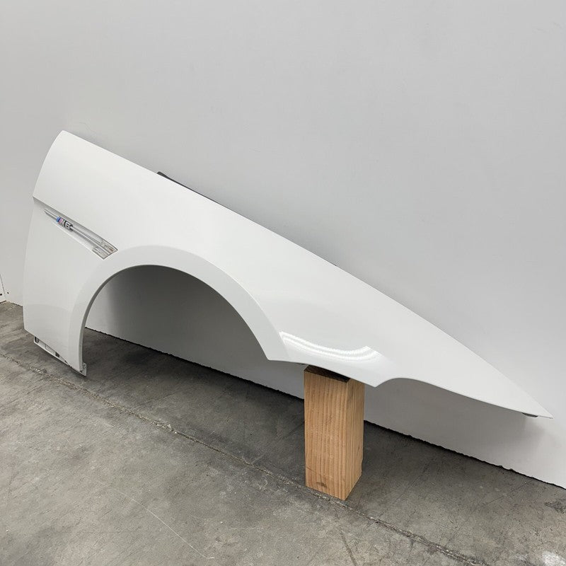06-10 BMW M6 E63 E64 PASSENGER RIGHT FRONT FENDER PANEL ALPINE WHITE OEM