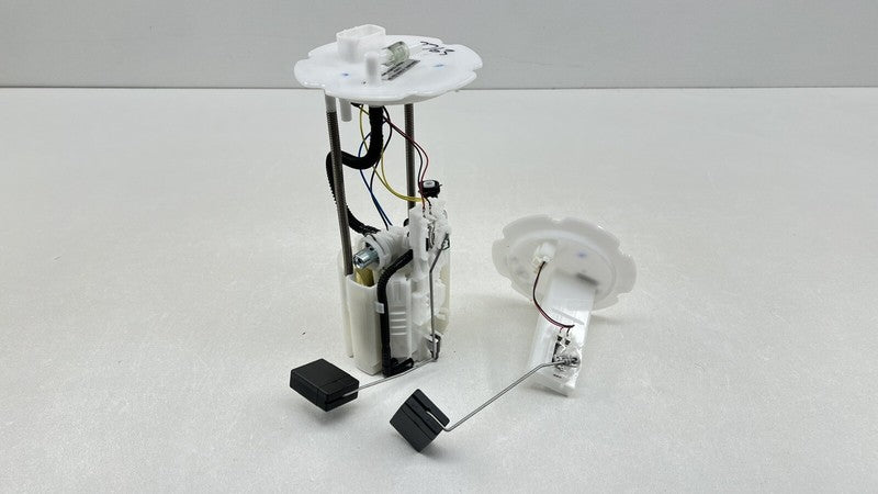 17040-6GP0A / 17040 6GP0A / 170406GP0A 24-25 NISSAN Z NISMO GAS TANK FUEL PUMP SENDING UNIT PAIR 17040-6GP0A OEM