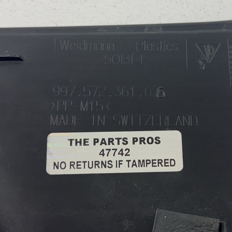 997.572.361.06 / 997 572 361 06 / 99757236106 05-12 Porsche 911 997 Boxster Cayman 987 Windshield Cowl Battery Cover Set