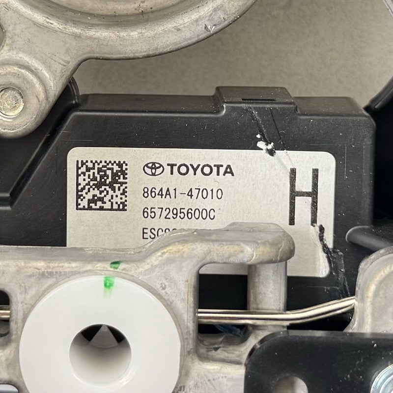 864A1-47010 / 864A1 47010 / 864A147010 23-25 TOYOTA PRIUS DRIVER STEERING WHEEL LEATHER BLACK OEM