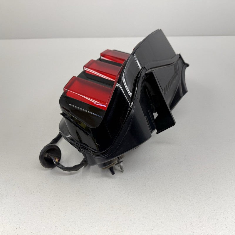PR3B 13B504 BG / PR3B13B504BG 24-26 Ford Mustang GT Right Rear LED RCL High Taillight Light Lamp OEM