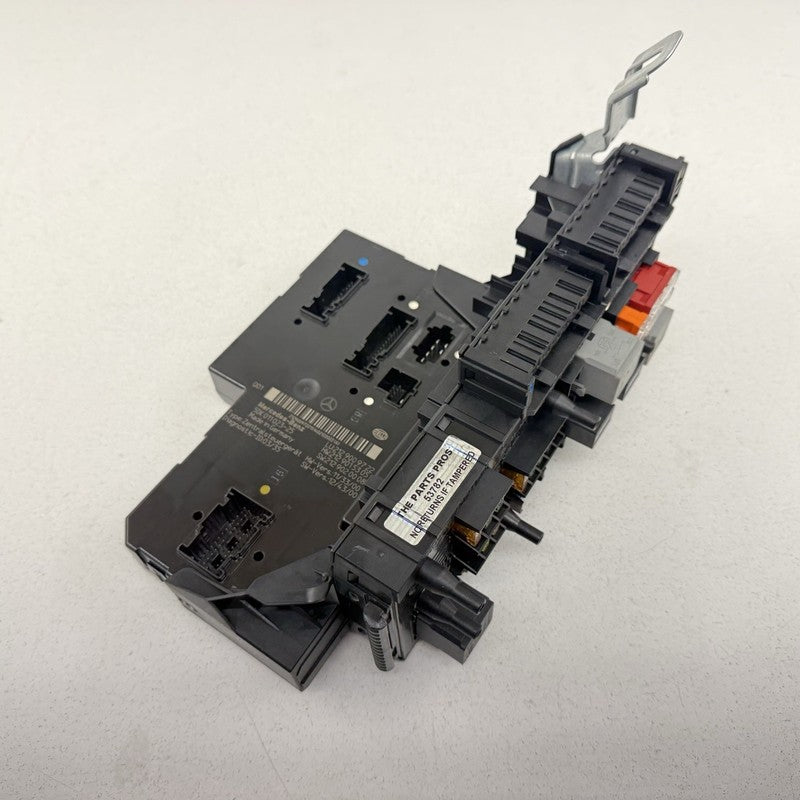 10-18 Mercedes W212 W218 CLS550 E550 Rear SAM Module Relay Fuse Box OE