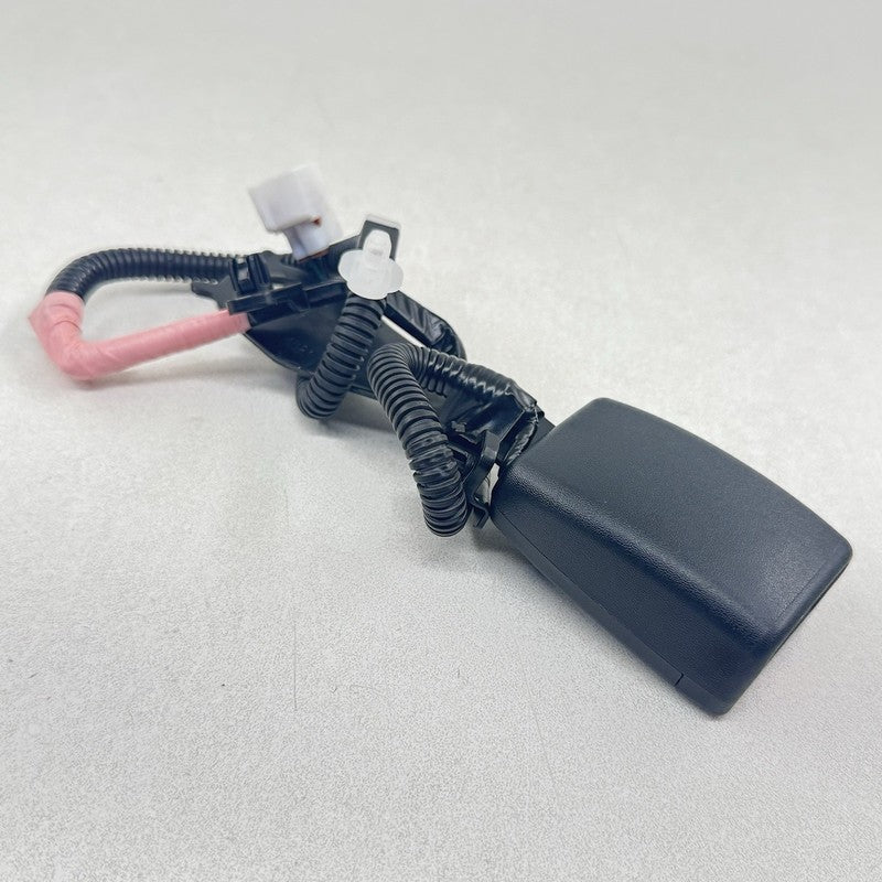 23-25 Toyota Prius Passenger Right Front Seat Belt Seatbelt Buckle OEM