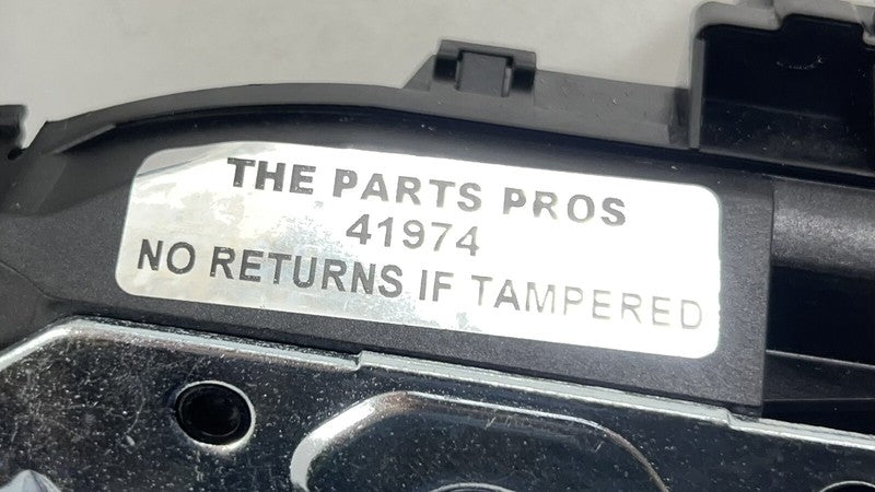 A 204 750 01 85 0185 / A2047500185 / 2047500185 12-18 MERCEDES BENZ CLS550 W218 TRUNK LID POWER LATCH LOCK ACTUATOR OEM