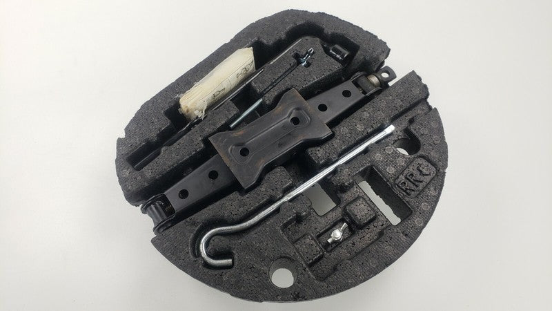 84540TK8AA003 / 84540-TK8A-A003 11-22 HONDA ODYSSEY EMERGENCY SPARE TIRE WHEEL CAR JACK TOOL KIT ASSEMBLY OEM