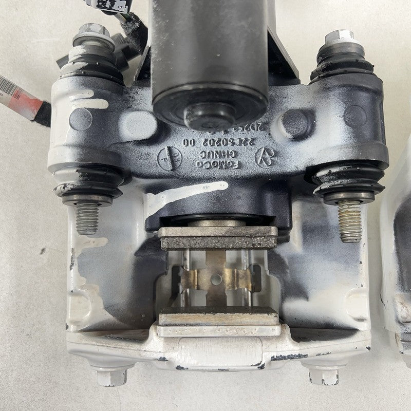 PR3C-2D366-AB / PR3C 2D366 AB / PR3C2D366AB 24-25 FORD MUSTANG GT DARK HORSE REAR PARKING PARK DRIFT BRAKE CALIPER PAIR 