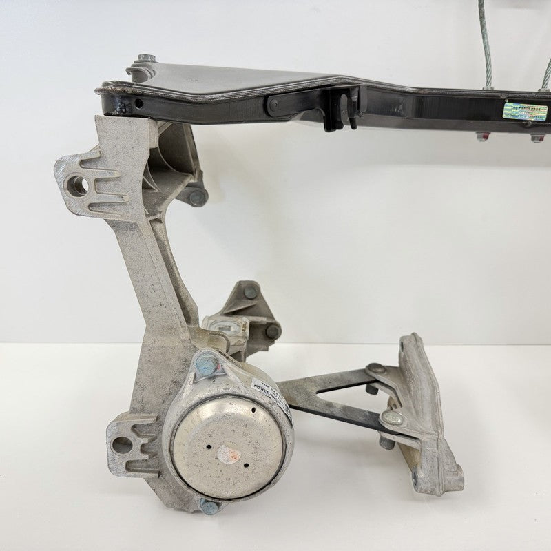 986 331 071 10 / 98633107110 05-12 Porsche Boxster Cayman 987 Rear Subframe Support Mount Bracket Set OEM