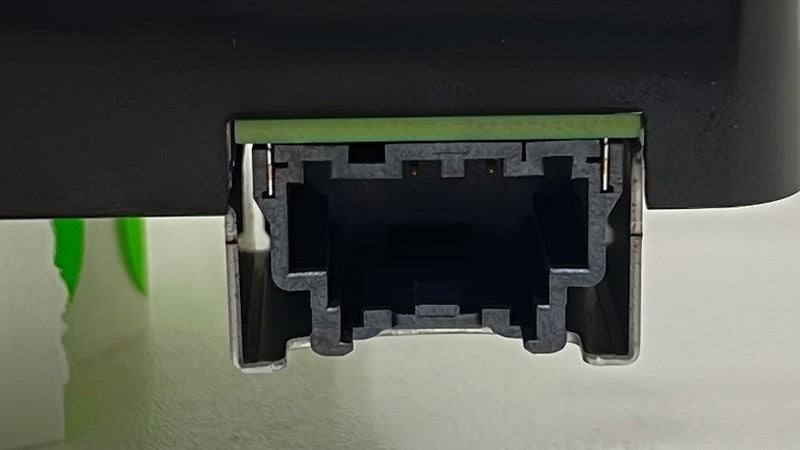 13555223 / 1355 5223 22-24 CADILLAC CT5 V BLACKWING CENTER CONSOLE WIRELESS CHARGE PHONE CHARGING OEM