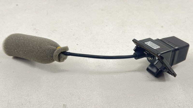 A 207 820 08 97 0897 / A2078200897 / 2078200897 12-14 MERCEDES BENZ CLS550 W218 REAR VIEW REVERSE BACKUP BACK UP CAMERA 