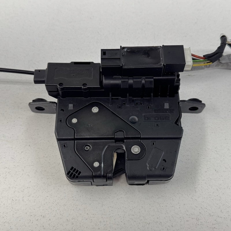 51247273752 11-16 BMW M5 528 535 550 F10 Rear Trunk Lock Latch Actuator W/ Soft Close OEM