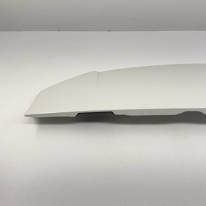 82819-48280 / 82819 48280 / 8281948280 08-13 Toyota Highlander Rear Tailgate Spoiler Wing W/ Third Brake Light OEM