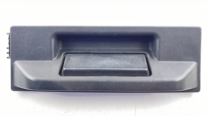 2218702410 / A2218702410 / A 221 870 24 10 2410 10-16 PORSCHE PANAMERA REAR TAILGATE RELEASE HANDLE 97061342301 OEM