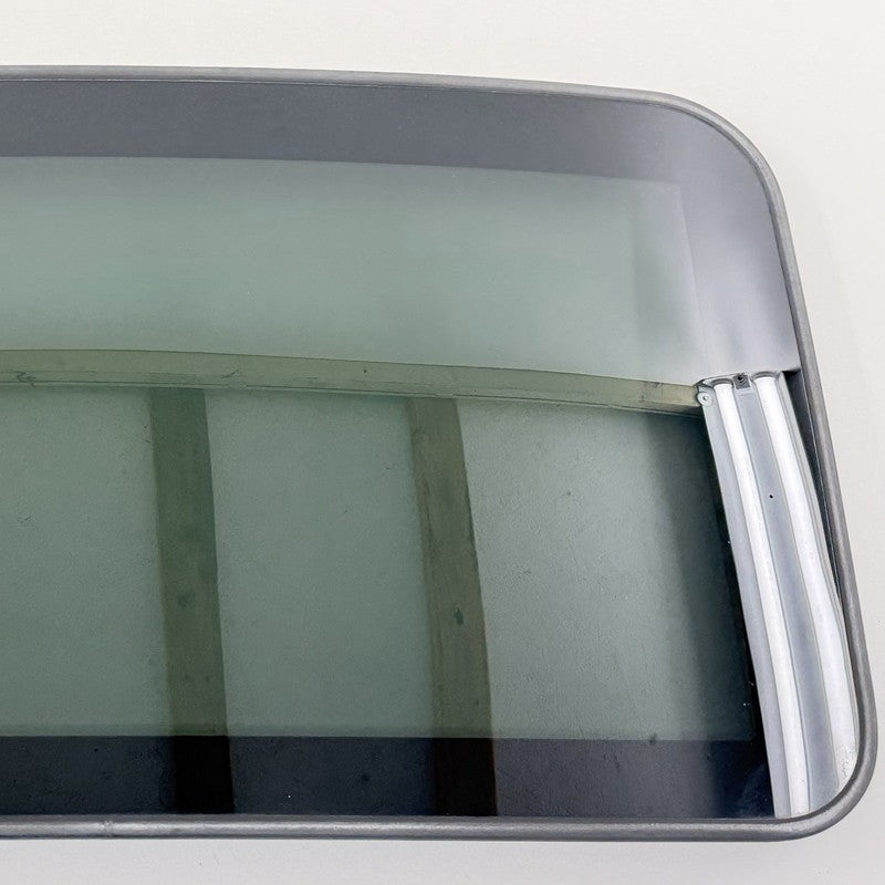 43R-00073 / 43R 00073 / 43R00073 08-14 Lexus IS F Sunroof Sun Roof Glass Window 43R-00073 OEM