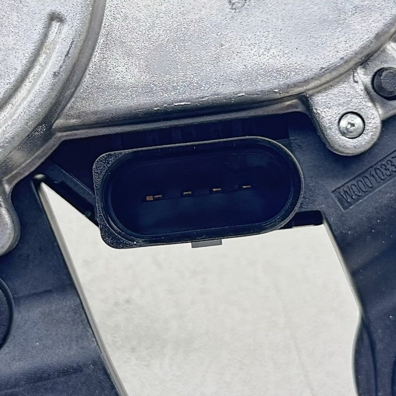 5H0955711A 22-25 Volkswagen Golf R MK8 Rear Tailgate Windshield Glass Motor W/ Wiper OEM