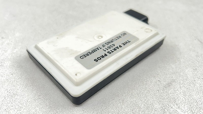 84428903 / 8442 8903 19-24 CHEVROLET CAMARO ZL1 SS REAR BLIND SPOT RADAR MONITOR MODULE 84428903 OEM