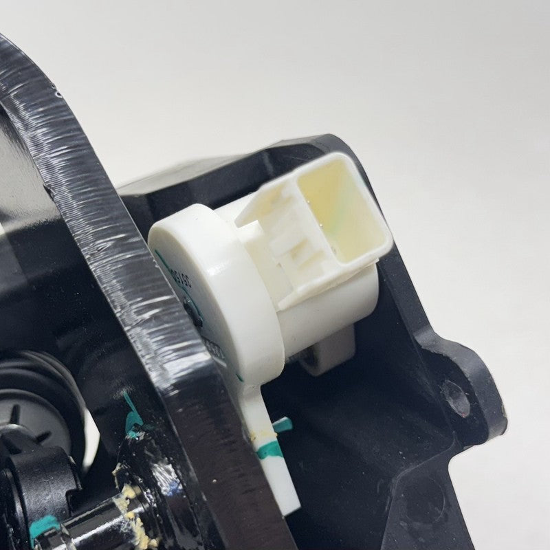 8514 4646 / 85144646 22-25 CADILLAC CT5 V BLACKWING MANUAL TRANS CLUTCH BRAKE PEDAL ASSEMBLY OEM