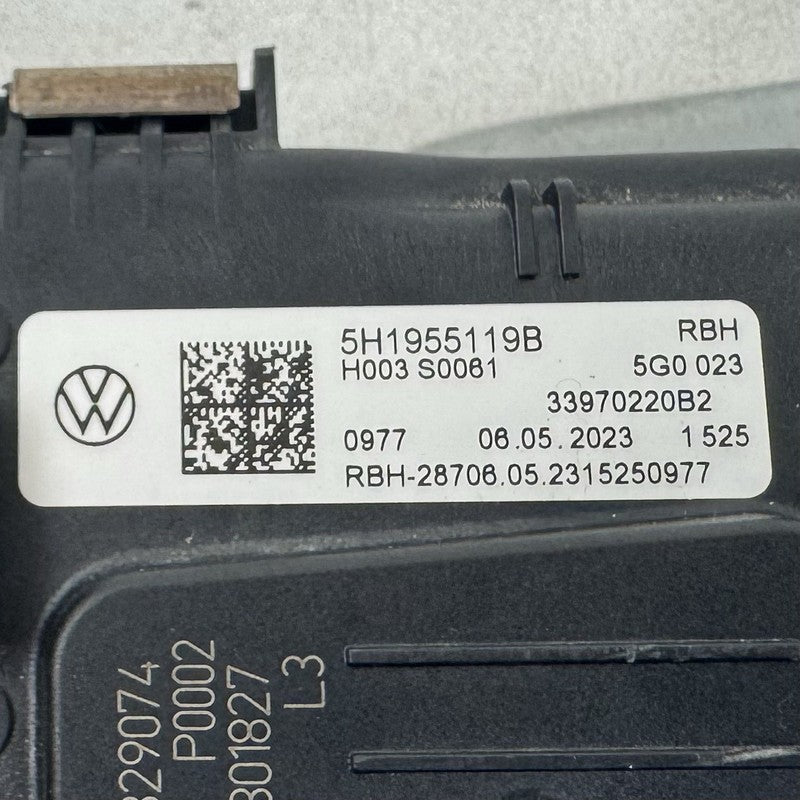 5H1-955-119-B / 5H1.955.119.B / 5H1 955 119 B / 5H1955119B 22-25 VOLKSWAGEN GOLF R MK8 FRONT WINDSHIELD WIPER MOTOR 5H19