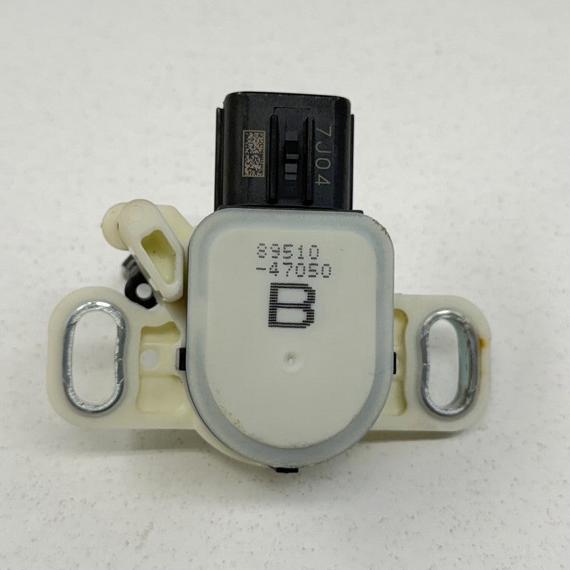 89510-47050 / 89510 47050 / 8951047050 12-17 Toyota Prius V Brake Pedal Throttle Position Travel Sensor OEM
