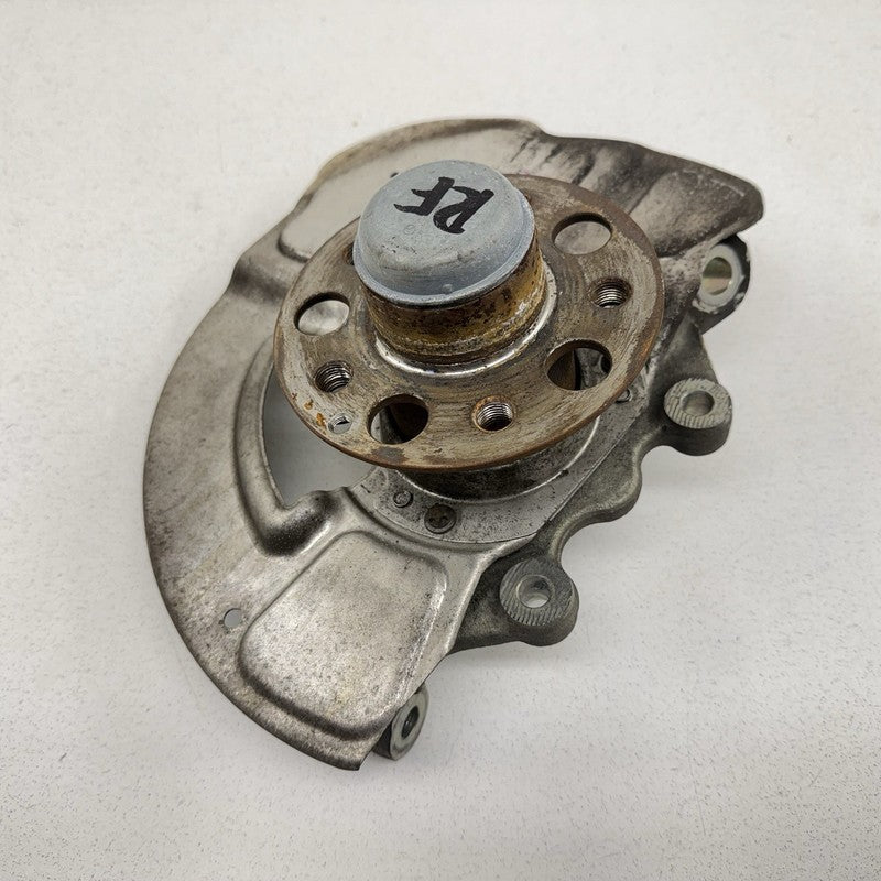 12-18 Mercedes W218 CLS550 RWD Right Front Spindle Knuckle Hub Wheel B