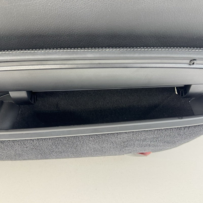 987.555.102 / 987 555 102 / 987555102 05-12 Porsche Boxster Cayman 987 Right Interior Door Panel Cover Trim OEM