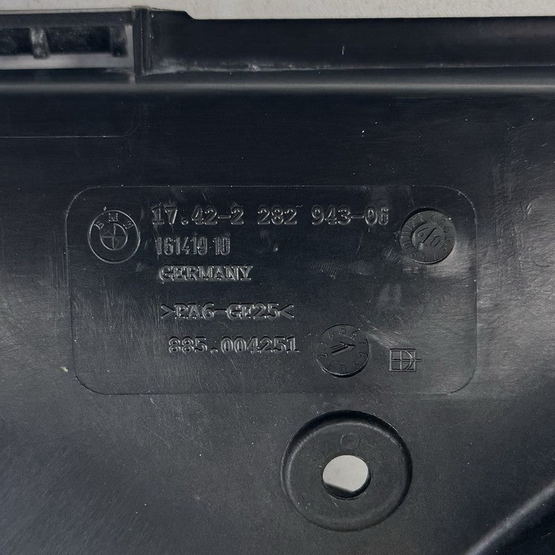 2 282 943 / 2282943 06-10 BMW M5 M6 E60 E63 E64 S85 Cooling Radiator Fan With Shroud Assembly OEM