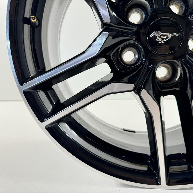 JR3C-1007-BA / JR3C 1007 BA / JR3C1007BA 18-23 FORD MUSTANG GT WHEEL RIM 18x8 +40 OFFSET JR3C-1007-BA OEM
