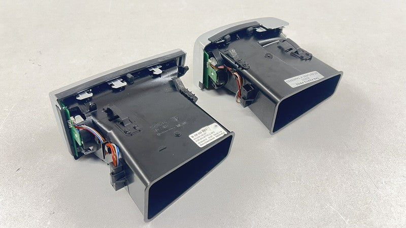 970.552.142.03 / 970 552 142 03 / 97055214203 10-16 PORSCHE PANAMERA FRONT LEFT AND RIGHT DASH AIR VENT GRILL TRIM SET O