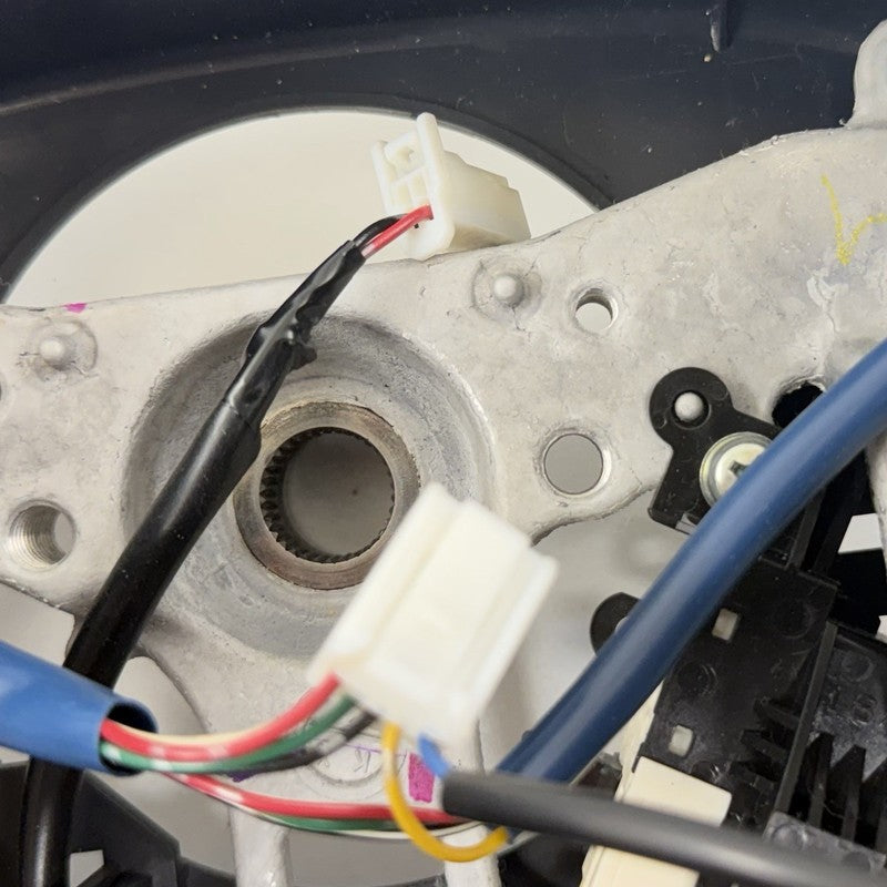 45103-33060 / 45103 33060 / 4510333060 08-13 Toyota Highlander Driver Steering Wheel Black Leather 45103-33060 OEM