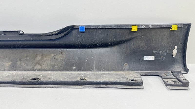5177 7 898 214 / 51777898214 06-10 BMW M6 E63 E64 PASSENGER RIGHT SIDE SKIRT ROCKER PANEL COVER TRIM OEM