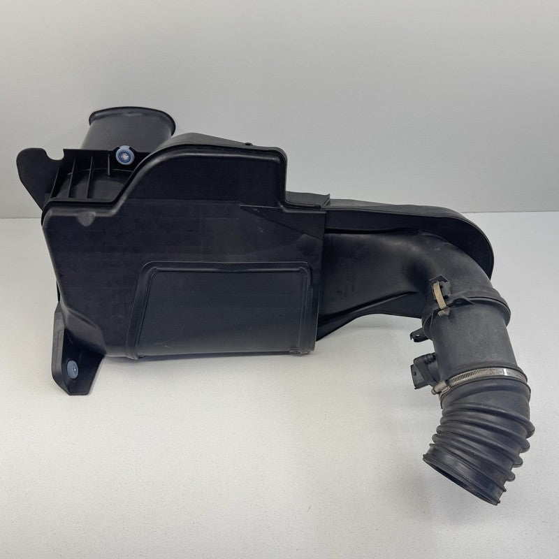 987.110.021.00 / 987 110 021 00 / 98711002100 06-08 Porsche Boxster Cayman S 987 Air Cleaner Box Air Filter Intake Box O