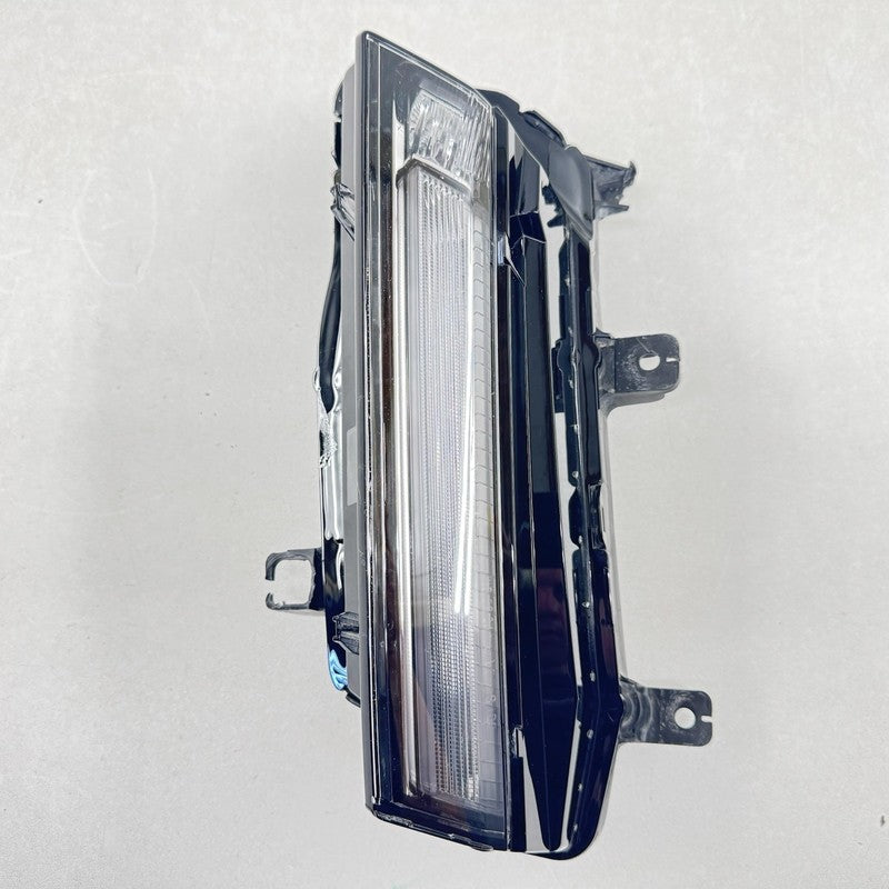 84761120 22-24 CADILLAC CT5 V BLACKWING RIGHT DAY TIME RUNNING LIGHT FOGLIGHT LAMP OEM