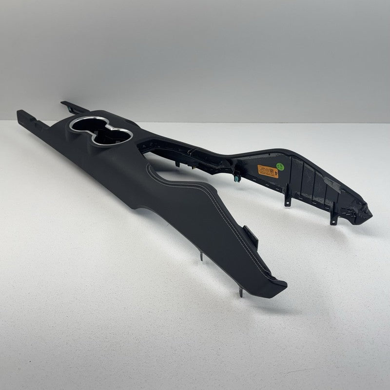 PR3B C045B44 DD37MC / PR3BC045B44DD37MC 24-26 Ford Mustang Performance Pack Center Console Panel Cover W/ Knee Pads OEM