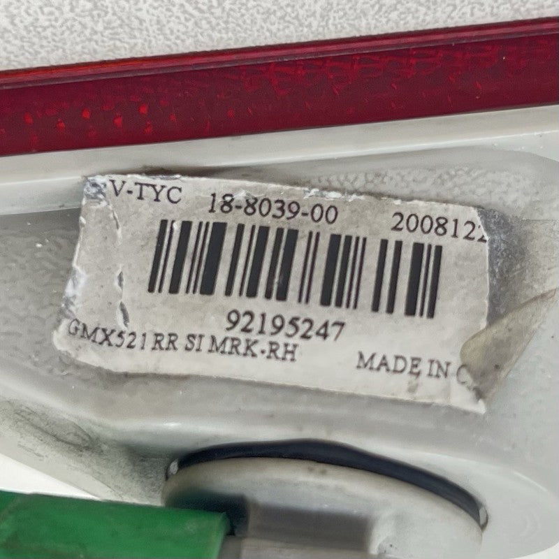 92195247 10-15 CHEVROLET CAMARO SS PASSENGER RIGHT REAR BUMPER SIDE REFLECTOR MARKER OEM