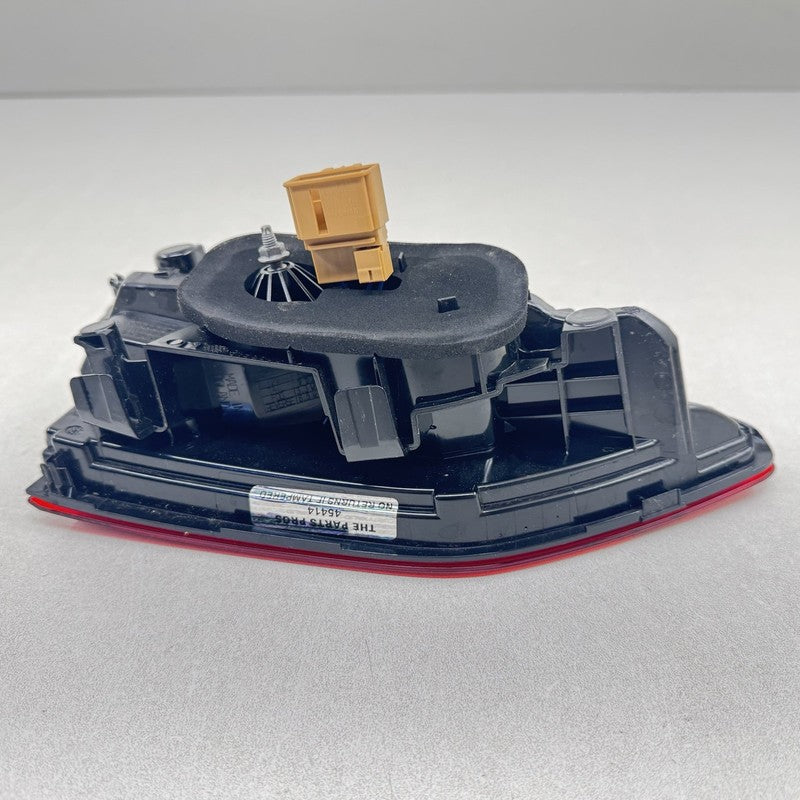 5H0-945-094-C / 5H0.945.094.C / 5H0945094C / 5H0 945 094 C 22-24 VOLKSWAGEN GOLF R MK8 RIGHT REAR INNER TAILLIGHT TAIL L