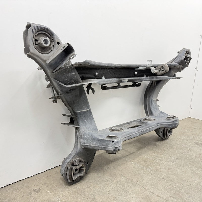 08-14 Mercedes W204 C250 Rear Subframe Crossmember Cradle 2043520106 O