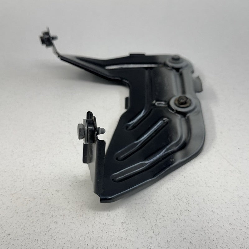 18-24 BMW G01 X3 Driver Left Front Fender Bracket Support Mount Partia