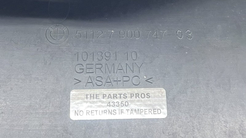 7 900 747 / 7900747 06-10 BMW M6 E63 E64 REAR BUMPER AIR VENT GUIDE GRILLE GRILL COVER TRIM OEM