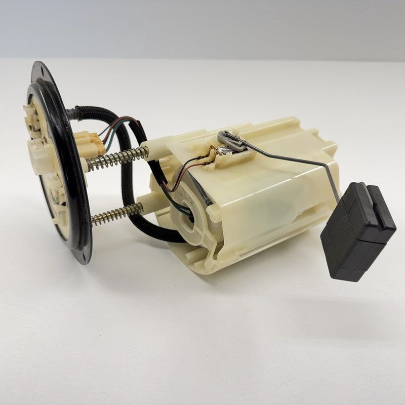 77020-53141 / 77020 53141 / 7702053141 08-14 Lexus IS F Gas Tank Fuel Pump Sending Unit Assembly 77020-53141 OEM